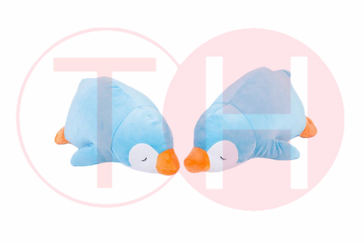 利用毛絨玩具模仿社會百態(tài)